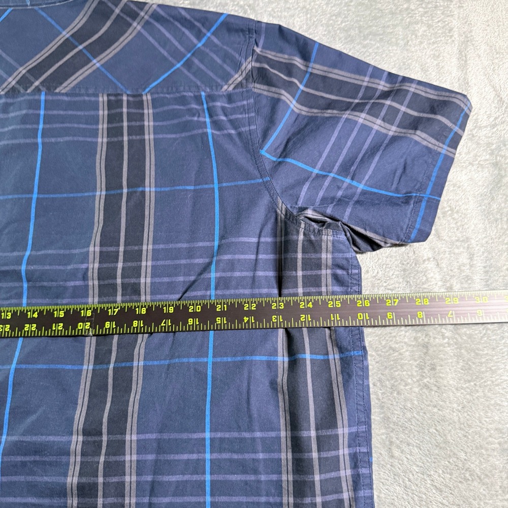Oakley Plaid Button Down Shirt Mens XXL Short Sleeve Navy Blue Regular Fit - Picture 9 of 11